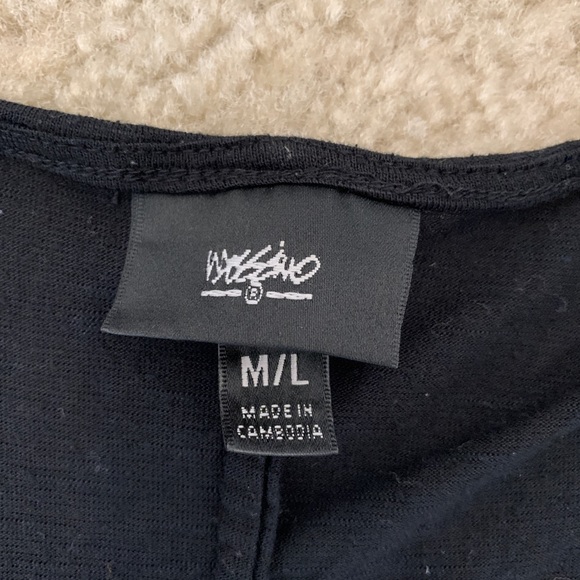 Black Shawl - Picture 6 of 6